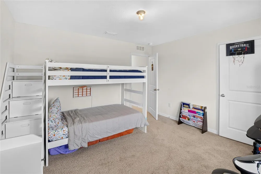 8219 BILSTON VILLAGE LANE Gibsonton, FL 33534