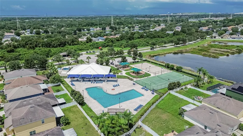 8219 BILSTON VILLAGE LANE Gibsonton, FL 33534