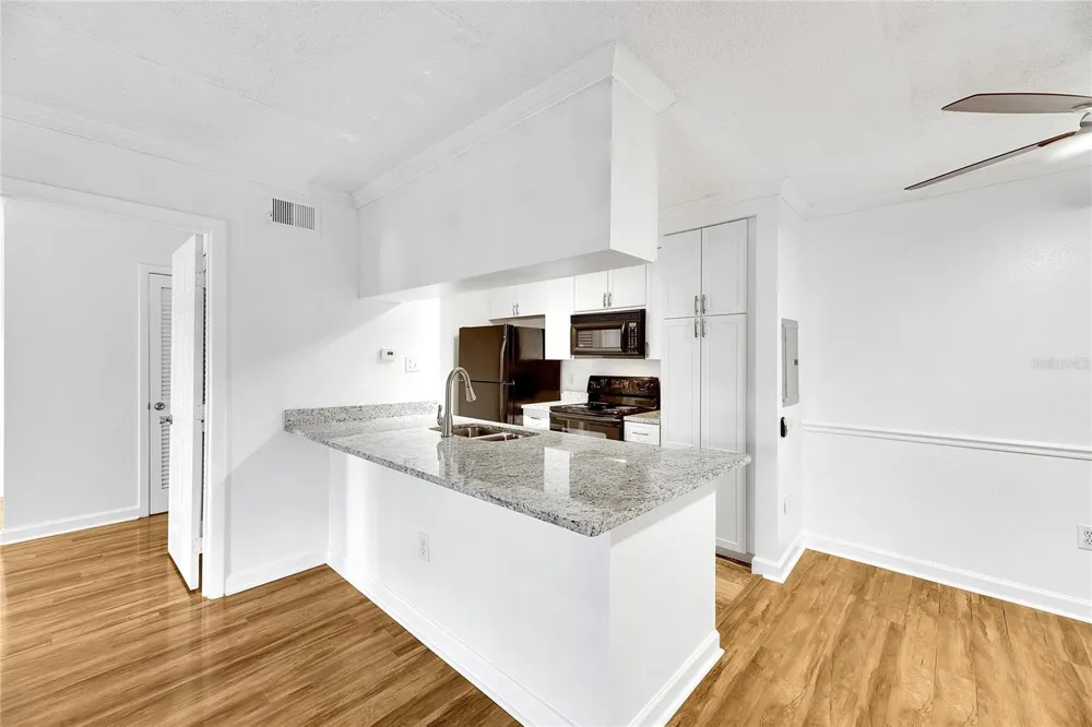 5304 W KENNEDY BOULEVARD #106 Tampa, FL 33609