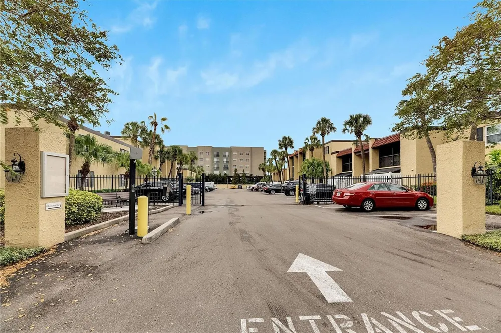 5304 W KENNEDY BOULEVARD #106 Tampa, FL 33609