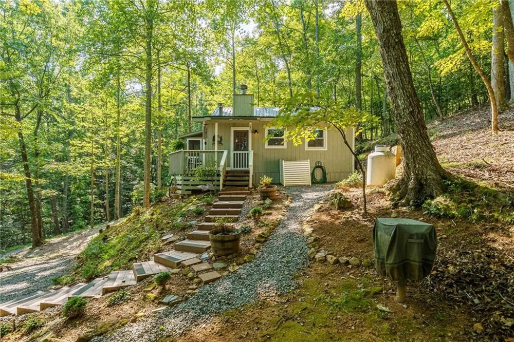 767 Robertson Circle Blairsville, GA 30512