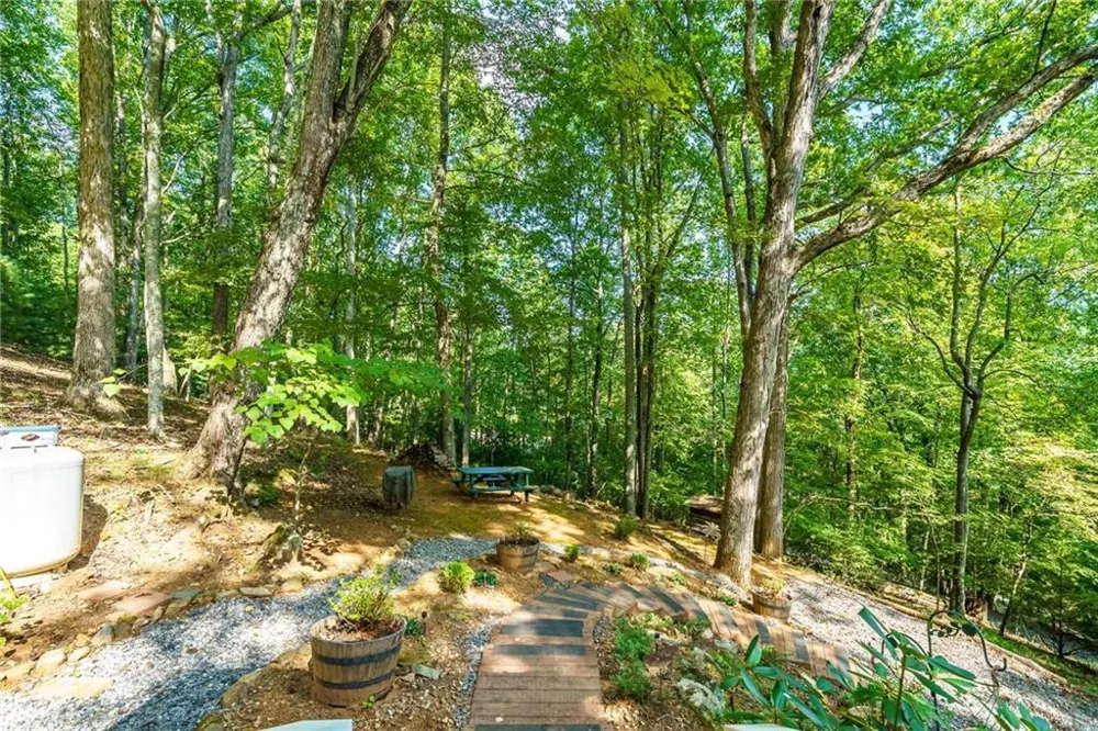 767 Robertson Circle Blairsville, GA 30512