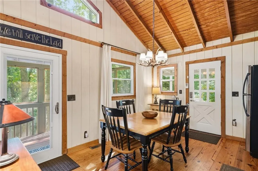 767 Robertson Circle Blairsville, GA 30512