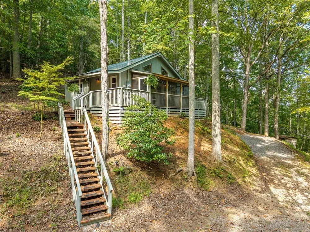 767 Robertson Circle Blairsville, GA 30512