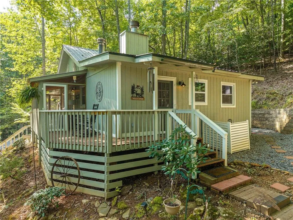 767 Robertson Circle Blairsville, GA 30512