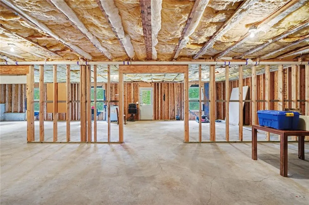 1913 Avondale Court Locust Grove, GA 30248