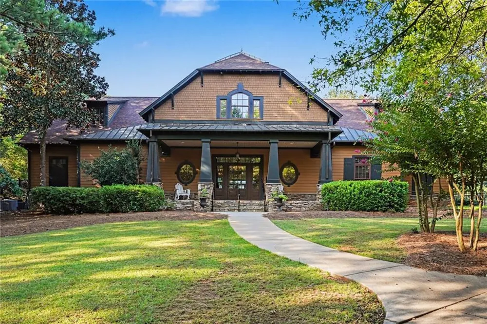 1913 Avondale Court Locust Grove, GA 30248