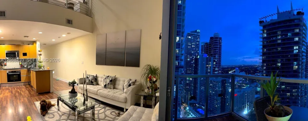 1050 Brickell Ave #3216 Miami, FL 33131