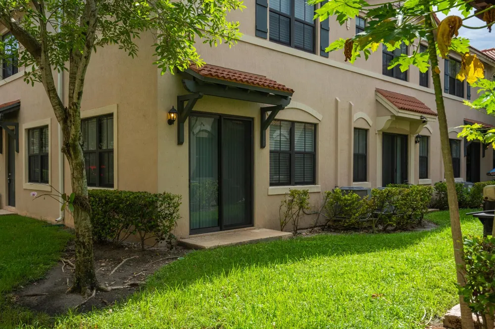 1023 NW 33rd Court ##1023 Pompano Beach, FL 33064