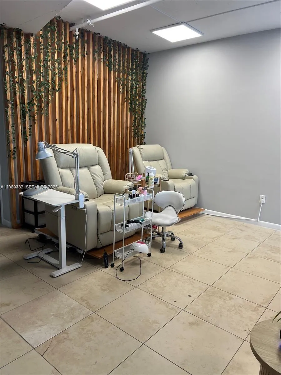 3250 NE 1st Ave #303 Miami, FL 33137