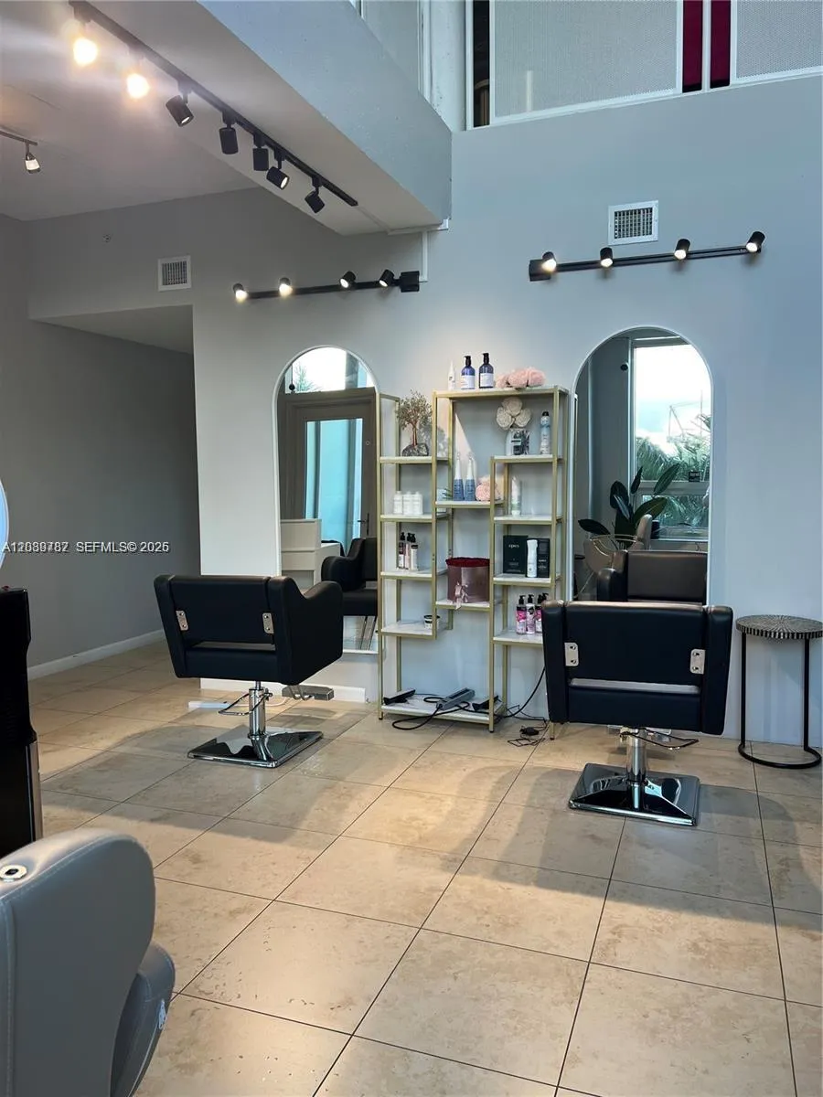 3250 NE 1st Ave #303 Miami, FL 33137