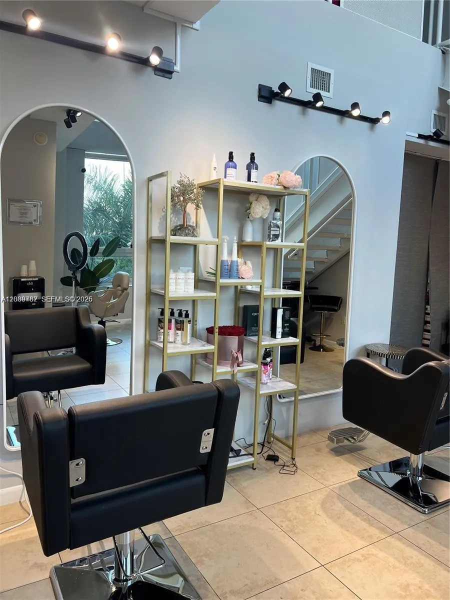 3250 NE 1st Ave #303 Miami, FL 33137