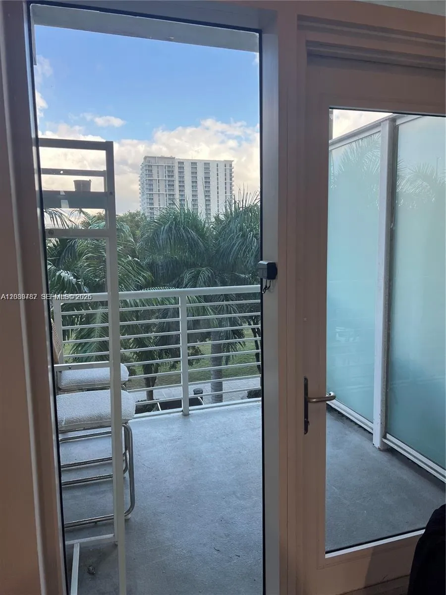 3250 NE 1st Ave #303 Miami, FL 33137