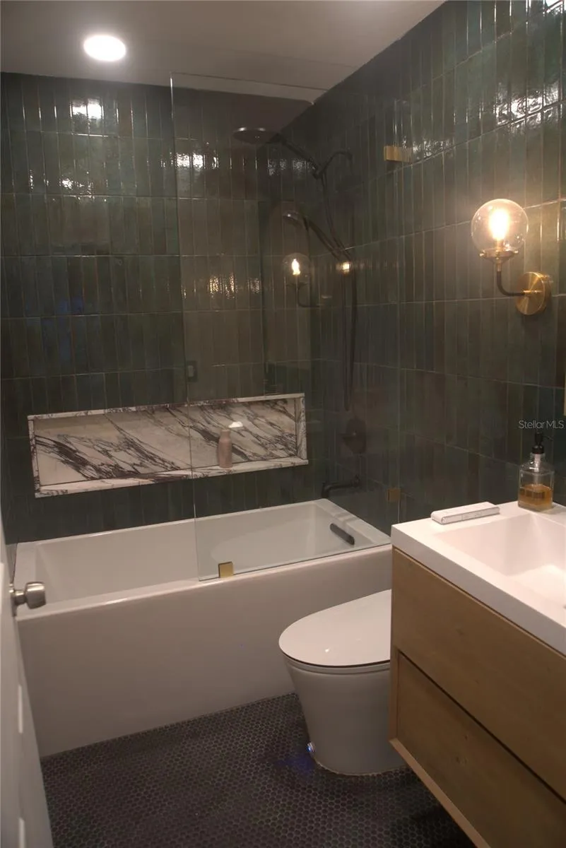 2805 NORTHCOTE DRIVE Palm Harbor, FL 34684