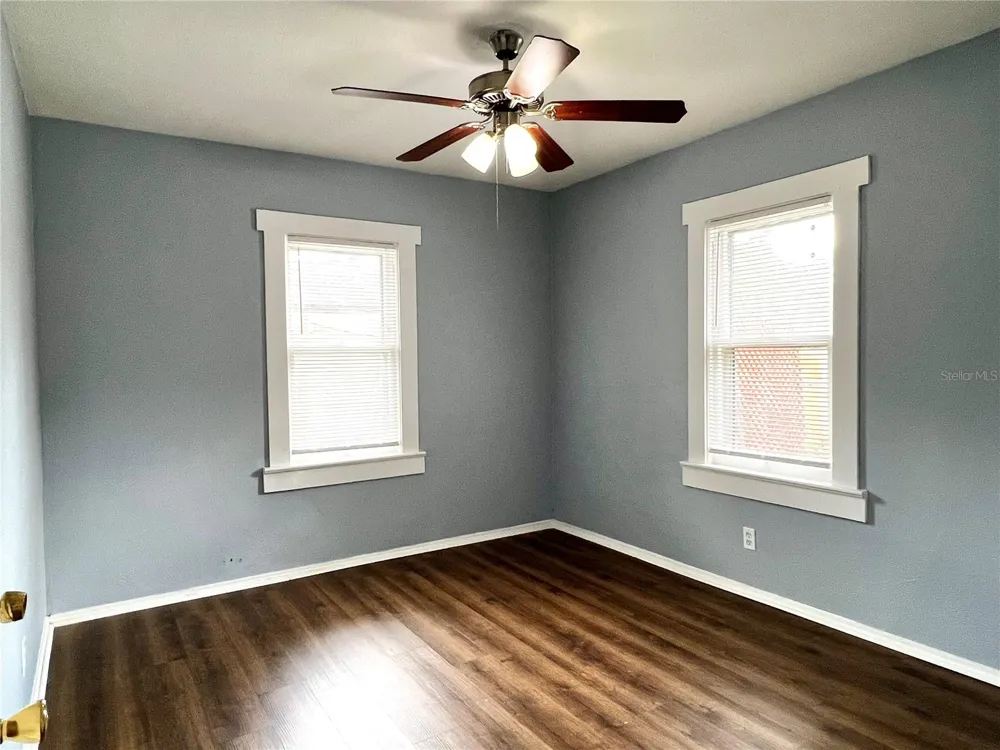 1603 E 29TH AVENUE Tampa, FL 33605
