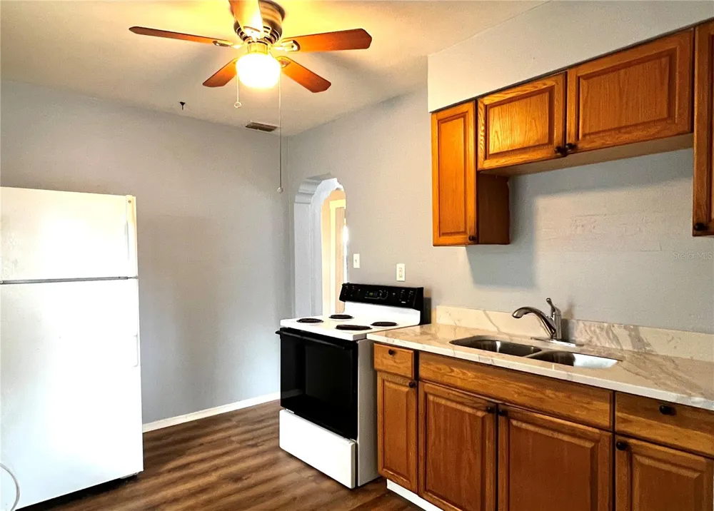 1603 E 29TH AVENUE Tampa, FL 33605