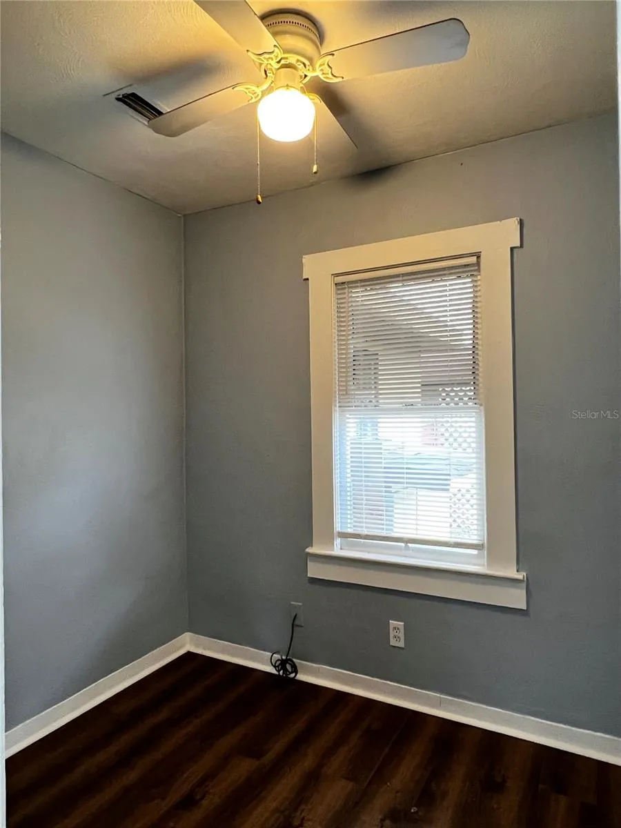 1603 E 29TH AVENUE Tampa, FL 33605