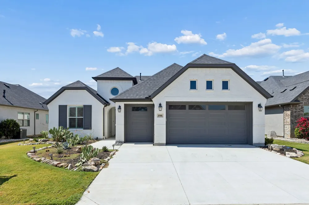 8908 Basanite Avenue Denton, TX 76207