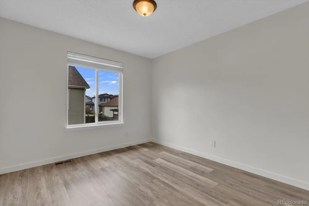 10041 Raritan Way Thornton, CO 80260
