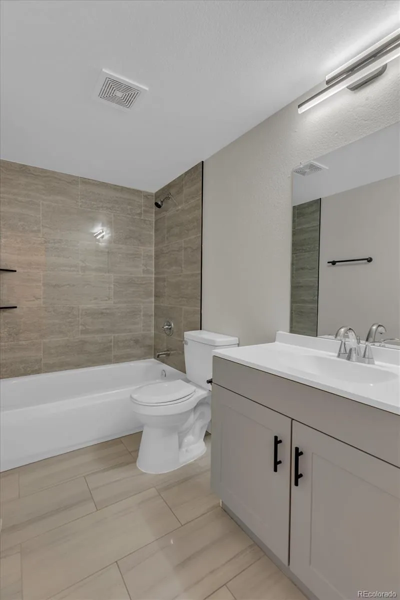 10041 Raritan Way Thornton, CO 80260