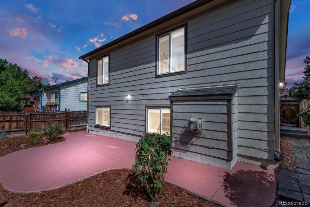 10041 Raritan Way Thornton, CO 80260