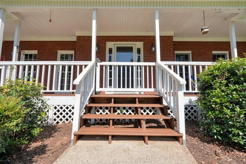 1330 Willow Tree Drive Woodstock, GA 30188