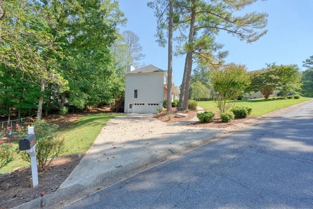 1330 Willow Tree Drive Woodstock, GA 30188