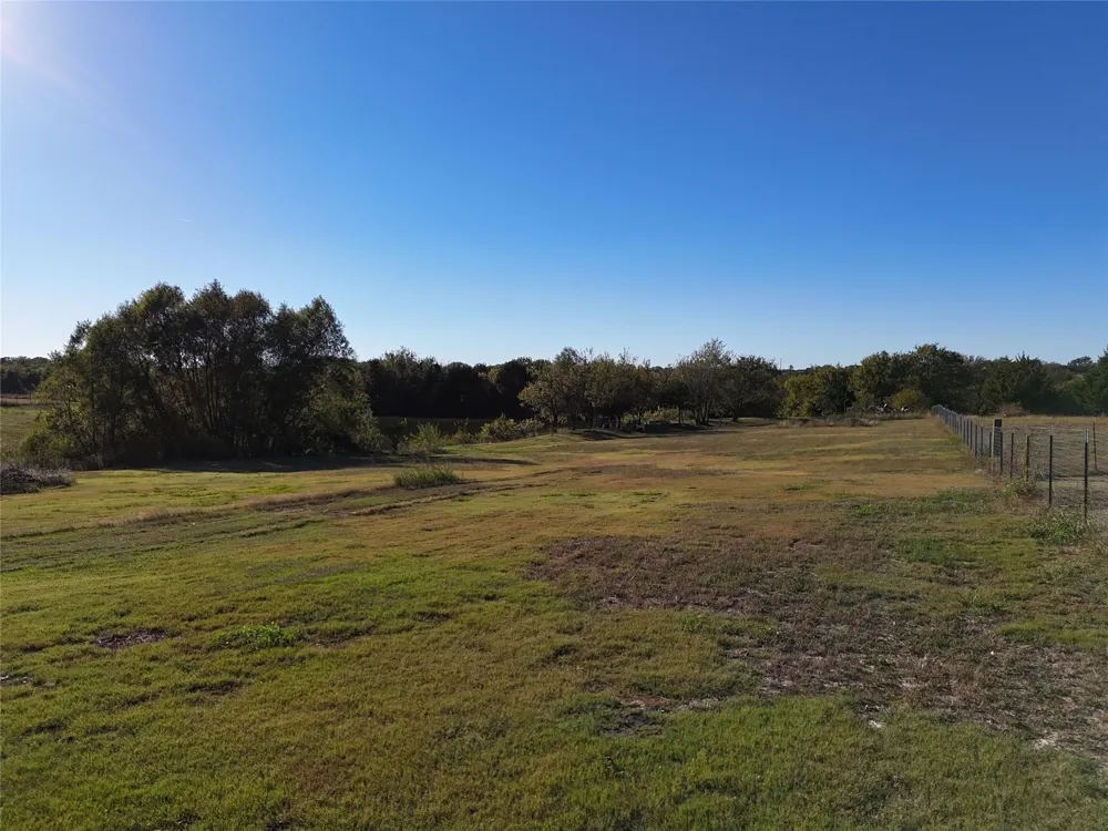 Lake Hills Drive Nevada, TX 75173