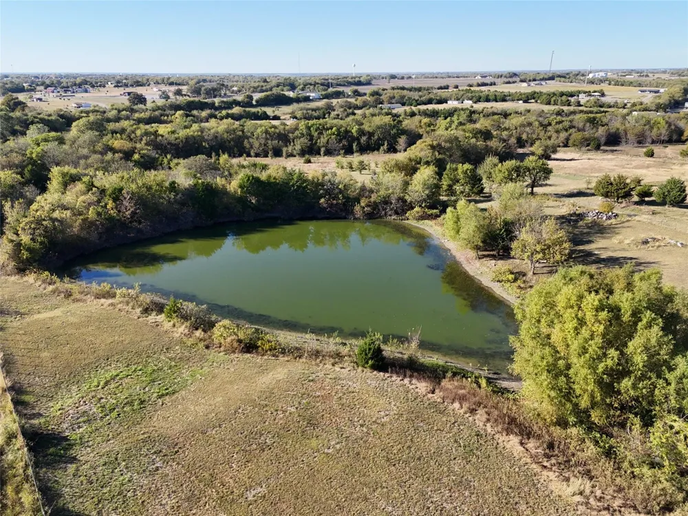 Lake Hills Drive Nevada, TX 75173