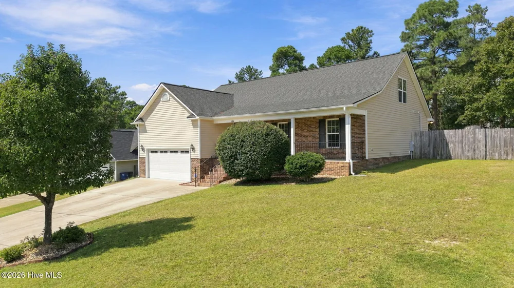 184 Hampshire Court Raeford, NC 28376