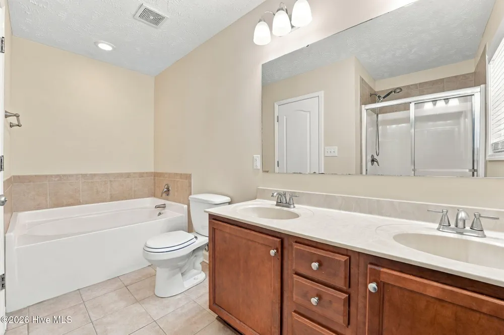 184 Hampshire Court Raeford, NC 28376