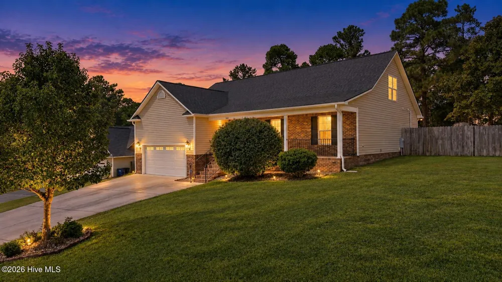 184 Hampshire Court Raeford, NC 28376
