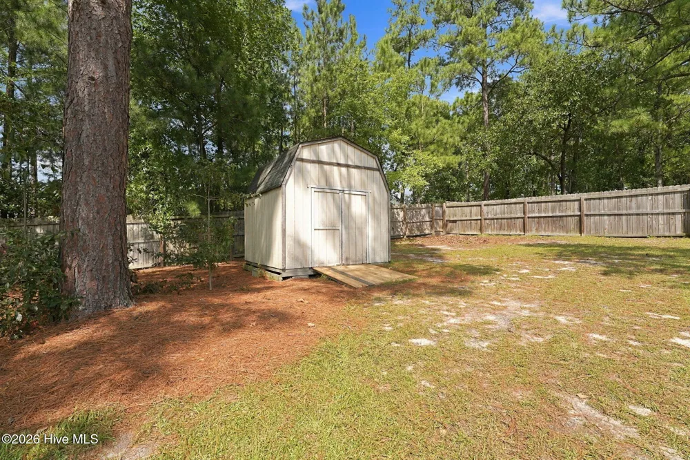 184 Hampshire Court Raeford, NC 28376