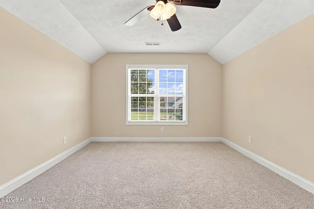 184 Hampshire Court Raeford, NC 28376
