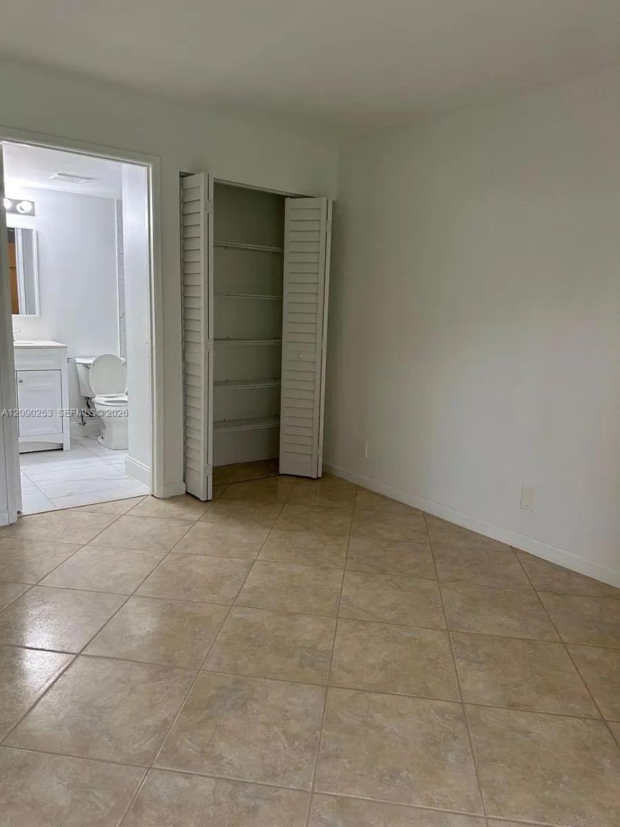 801 Meadows Circle #801 Boynton Beach, FL 33436