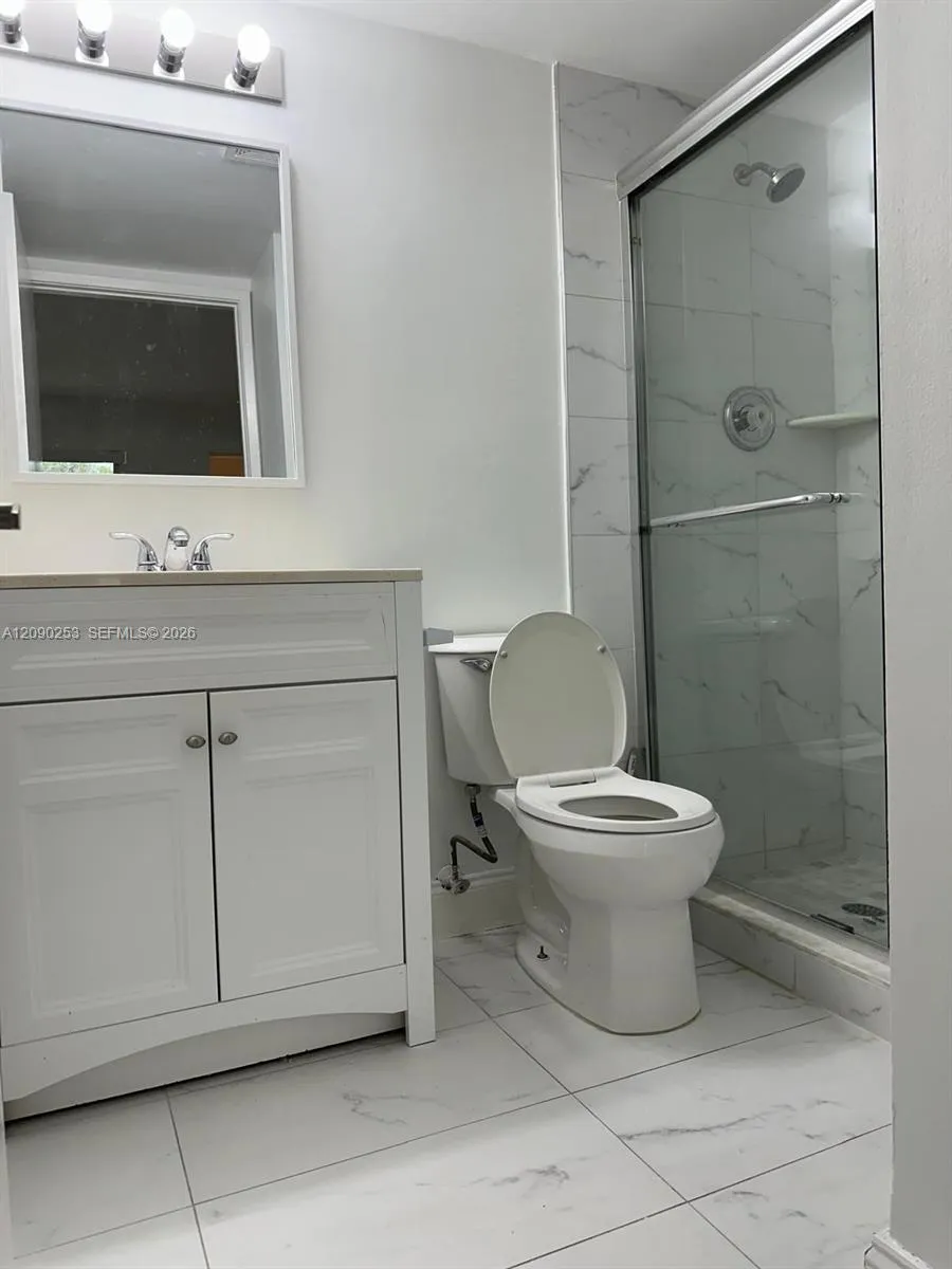 801 Meadows Circle #801 Boynton Beach, FL 33436