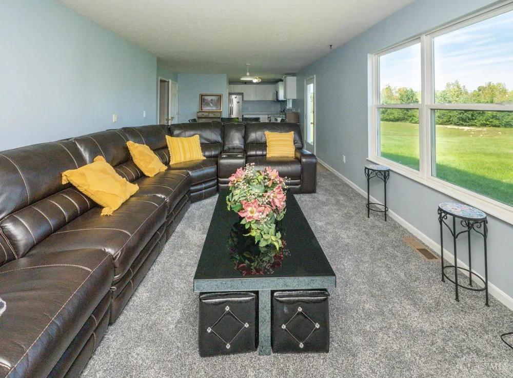 12085 Brookway Drive Springfield, OH 45240