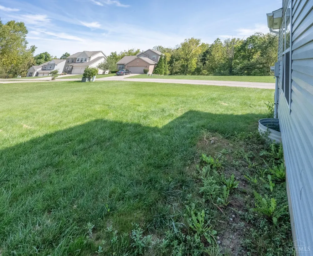 12085 Brookway Drive Springfield, OH 45240