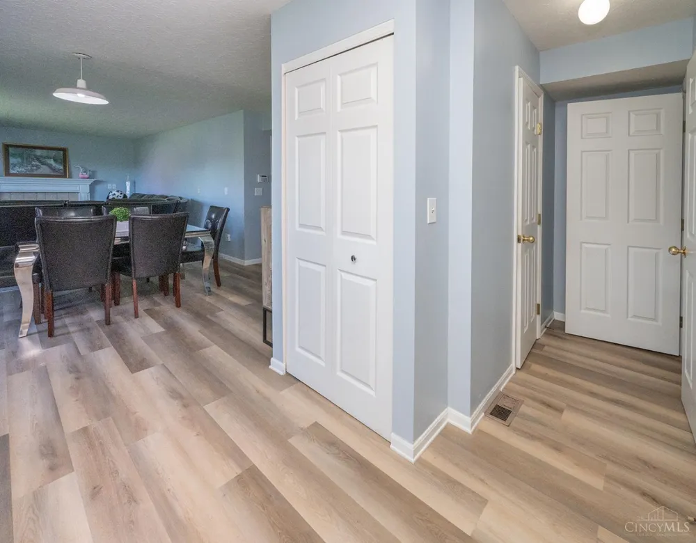 12085 Brookway Drive Springfield, OH 45240
