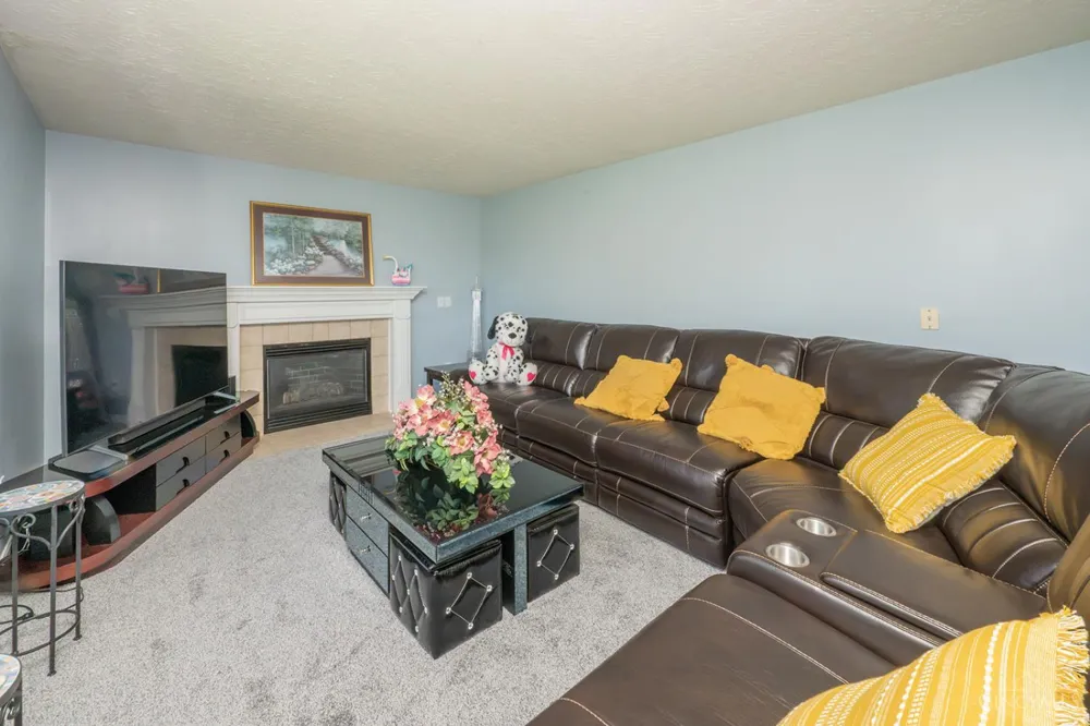 12085 Brookway Drive Springfield, OH 45240