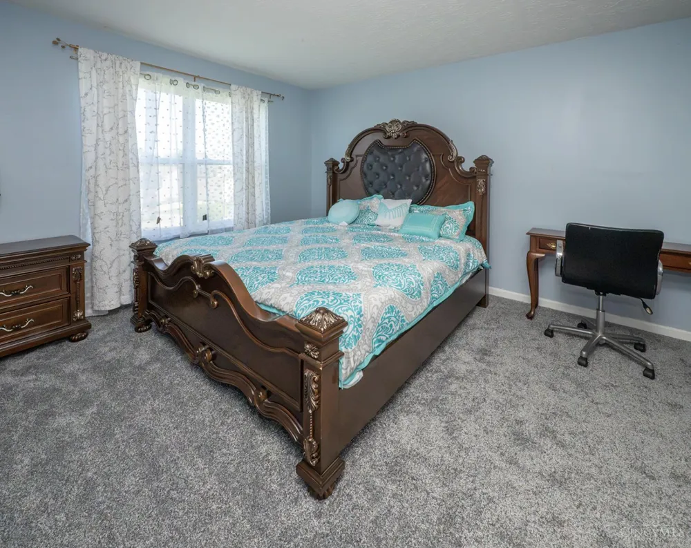 12085 Brookway Drive Springfield, OH 45240