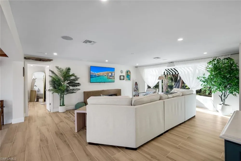 969 Fish Crow Road Sanibel, FL 33957