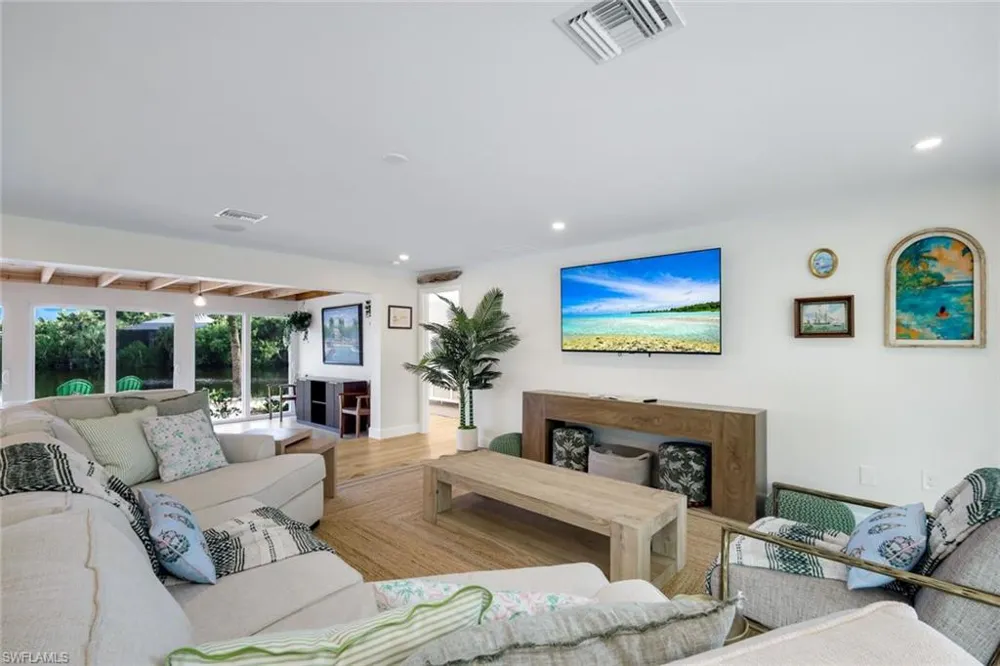 969 Fish Crow Road Sanibel, FL 33957