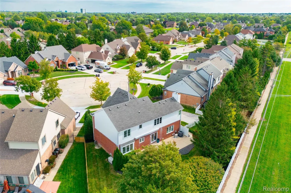 15710 Meadows Drive Riverview City, MI 48193