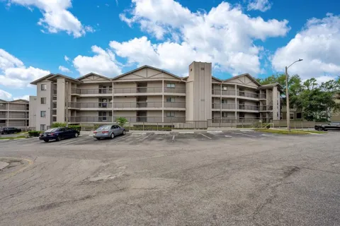 1054 LOTUS COVE COURT #641
