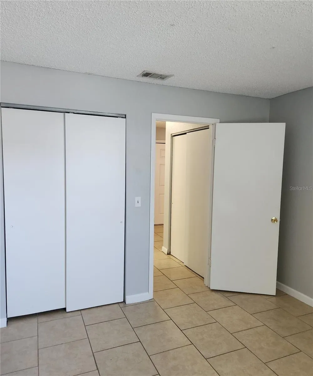 237 THORN TREE PLACE Brandon, FL 33510