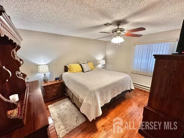 589 Madison Drive #B Monroe, NJ 08831