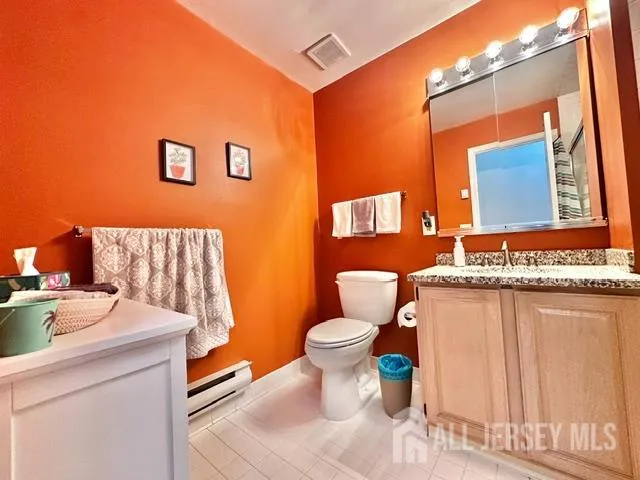589 Madison Drive #B Monroe, NJ 08831