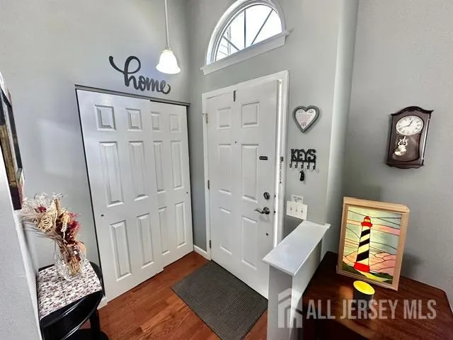589 Madison Drive #B Monroe, NJ 08831