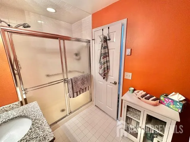 589 Madison Drive #B Monroe, NJ 08831